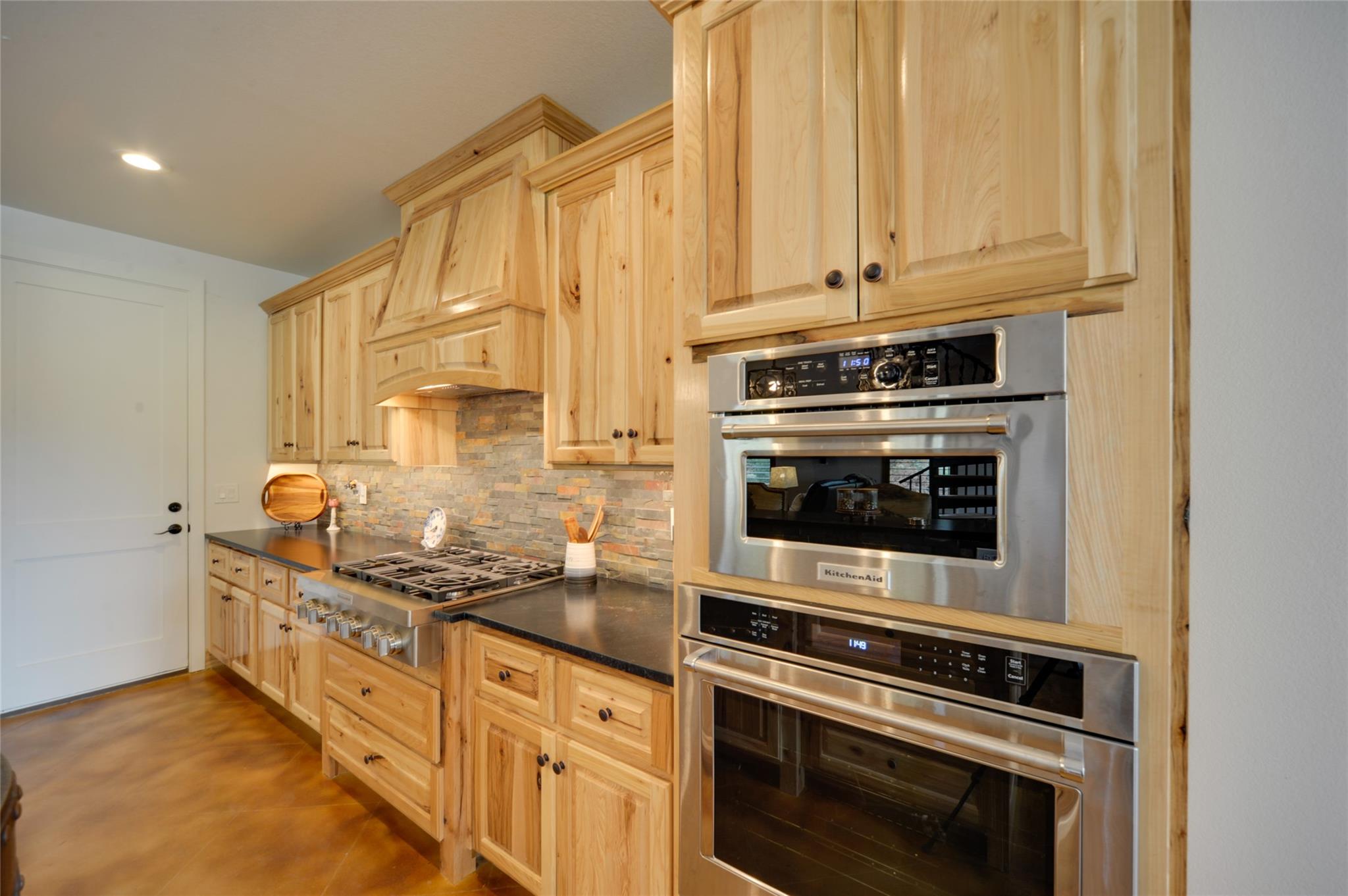 1224 Sun Ray, Horseshoe Bay, TX 78657