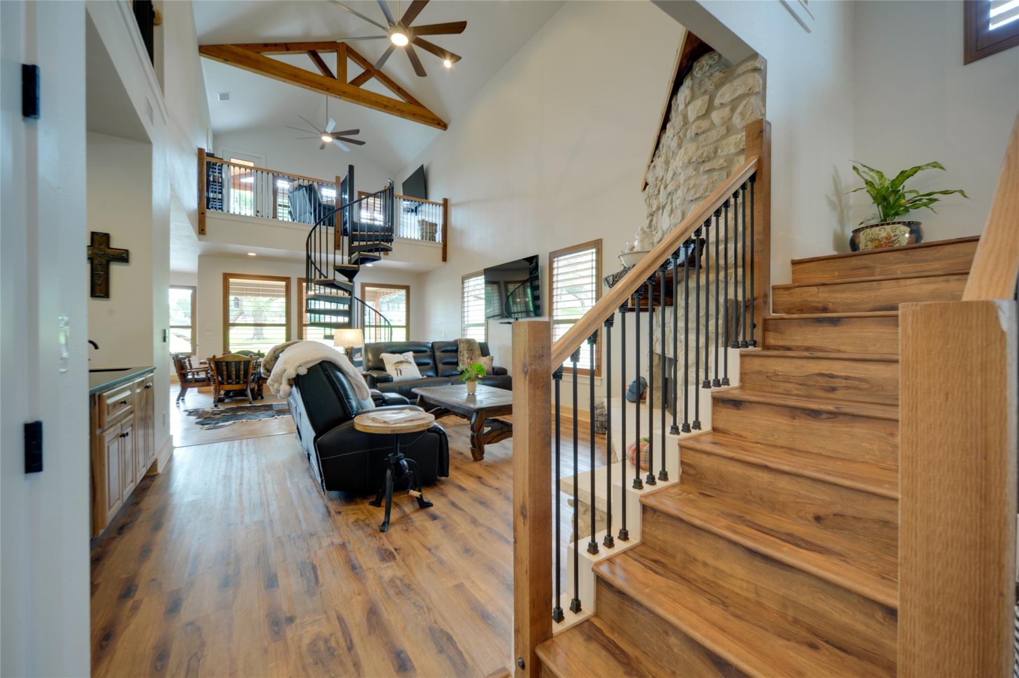 1224 Sun Ray, Horseshoe Bay, TX 78657