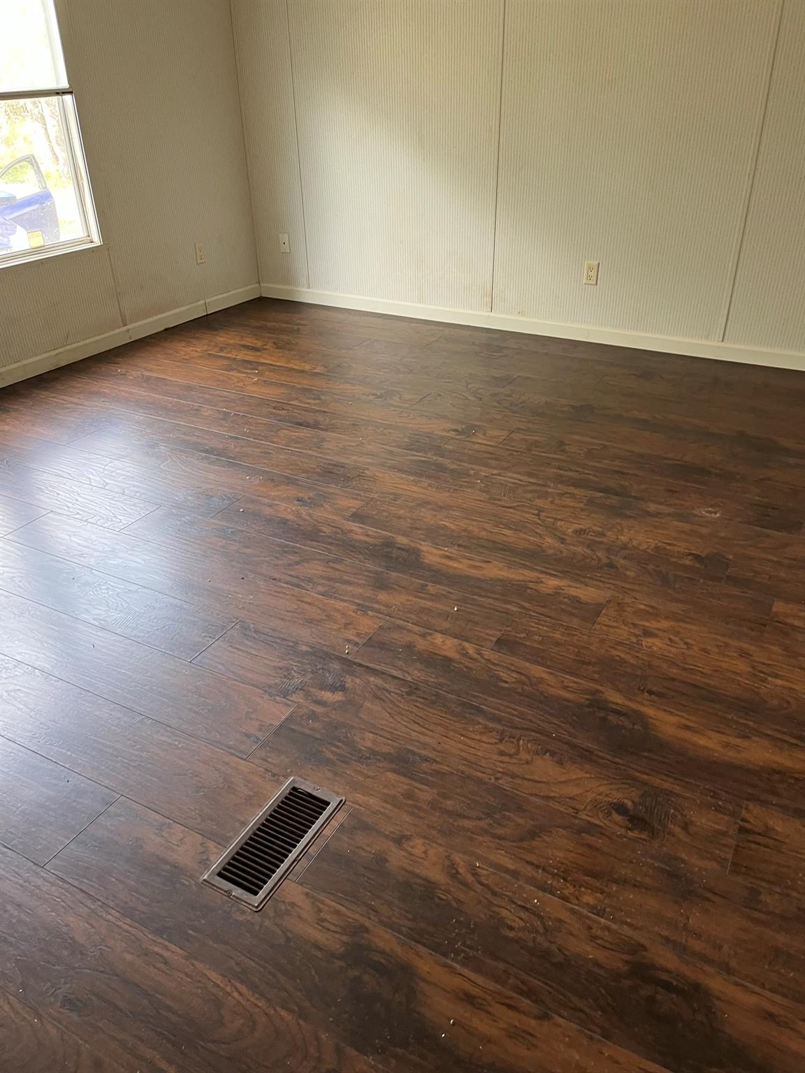 732 Hidden Oaks Dr, Elgin, TX 78621