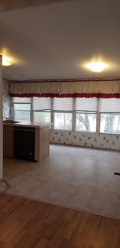 732 Hidden Oaks Dr, Elgin, TX 78621