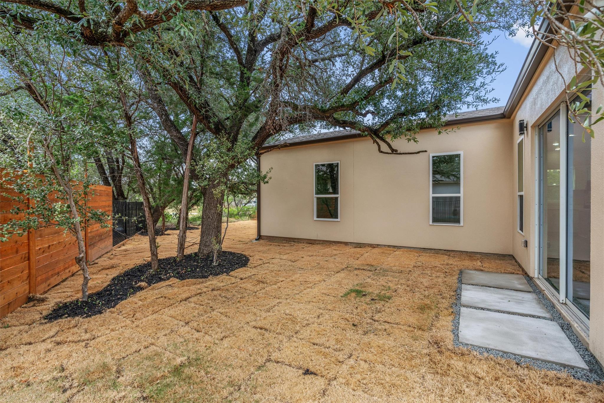 22010 Redbird Dr, Lago Vista, TX 78645