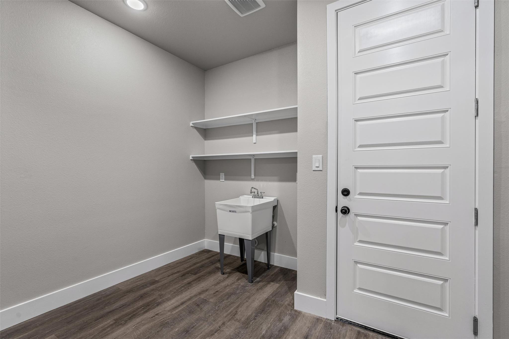 22010 Redbird Dr, Lago Vista, TX 78645