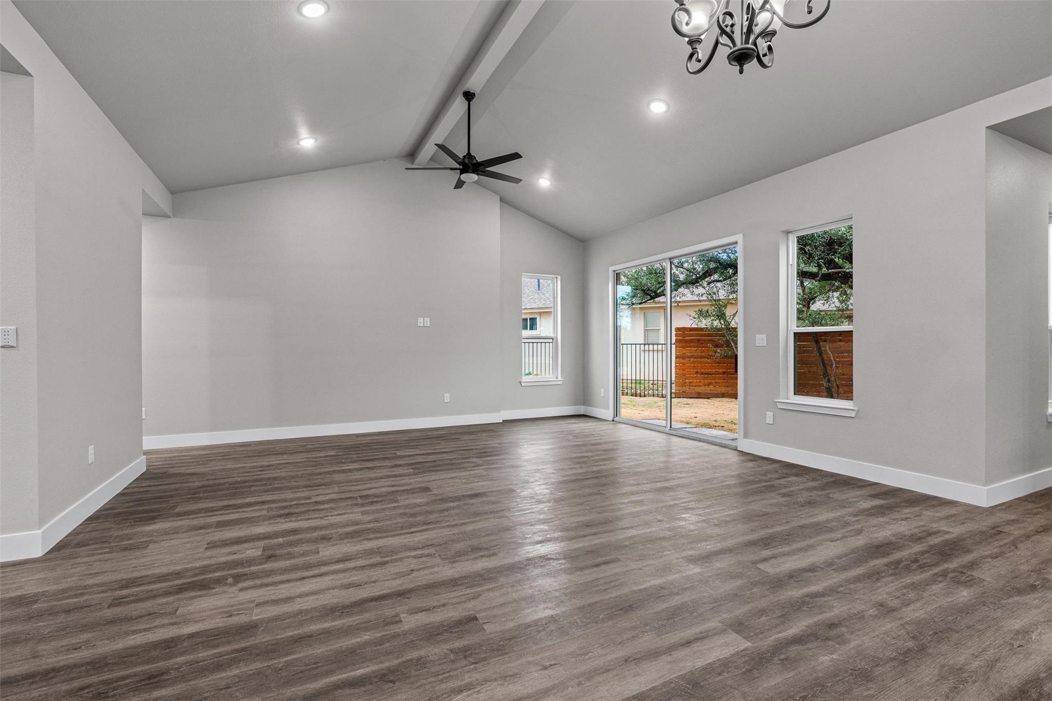 22010 Redbird Dr, Lago Vista, TX 78645