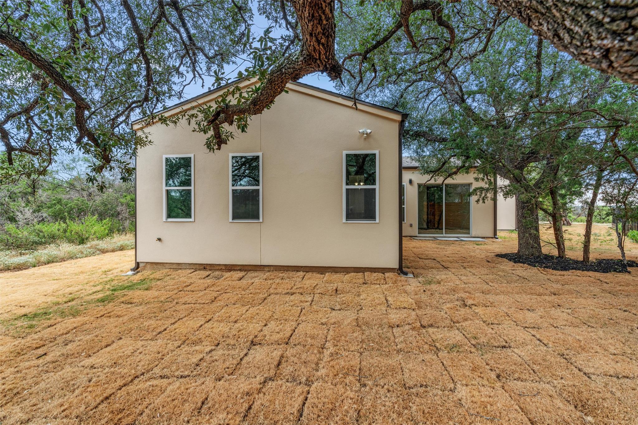 22010 Redbird Dr, Lago Vista, TX 78645