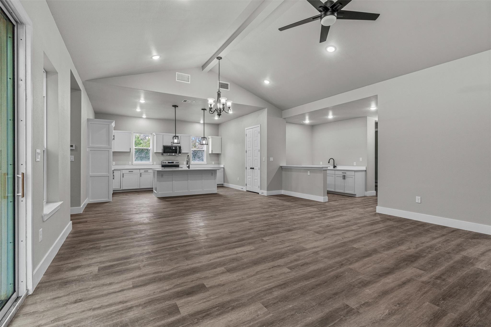 22010 Redbird Dr, Lago Vista, TX 78645