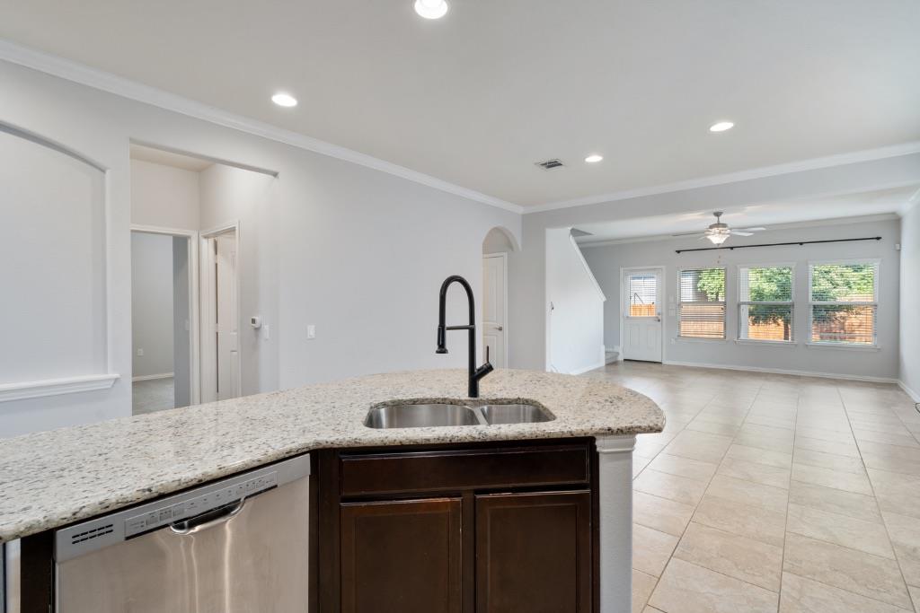 5704 Arbor Hill Ln, Austin, TX 78747