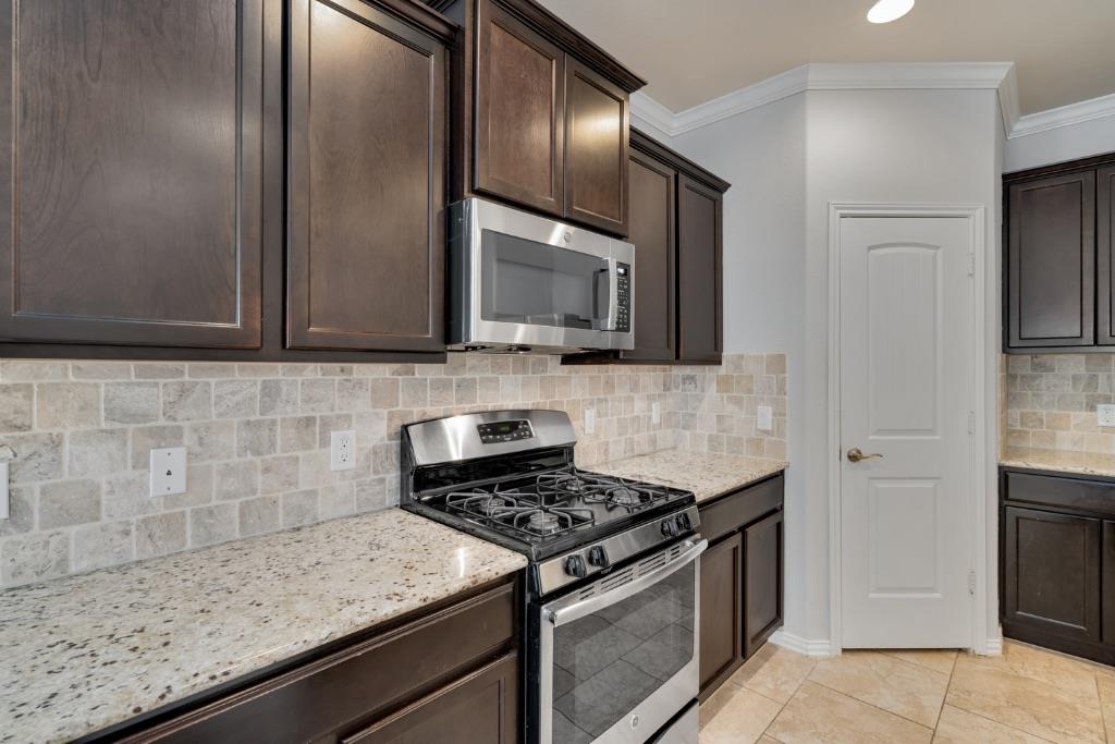 5704 Arbor Hill Ln, Austin, TX 78747