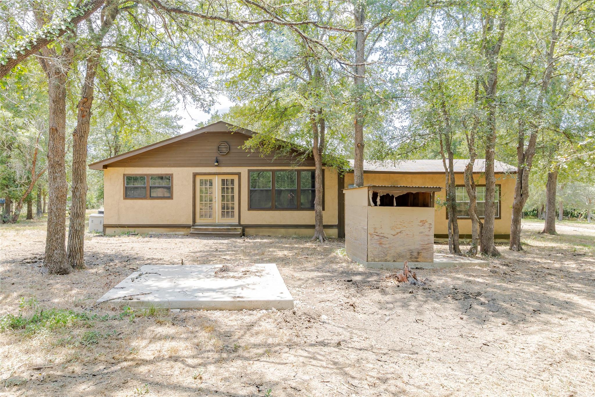 4459 Pettytown Rd, Dale, TX 78616