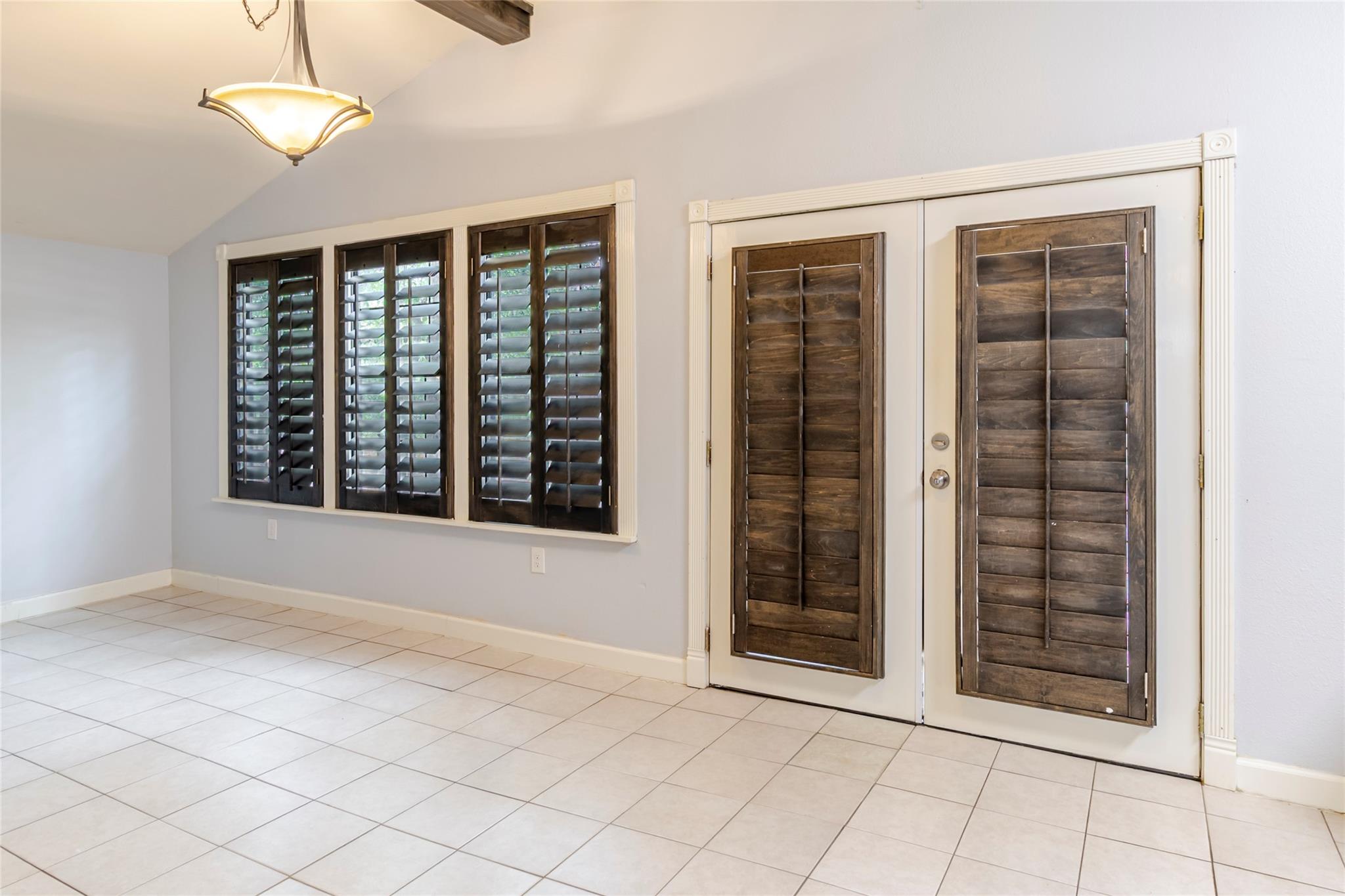 4459 Pettytown Rd, Dale, TX 78616