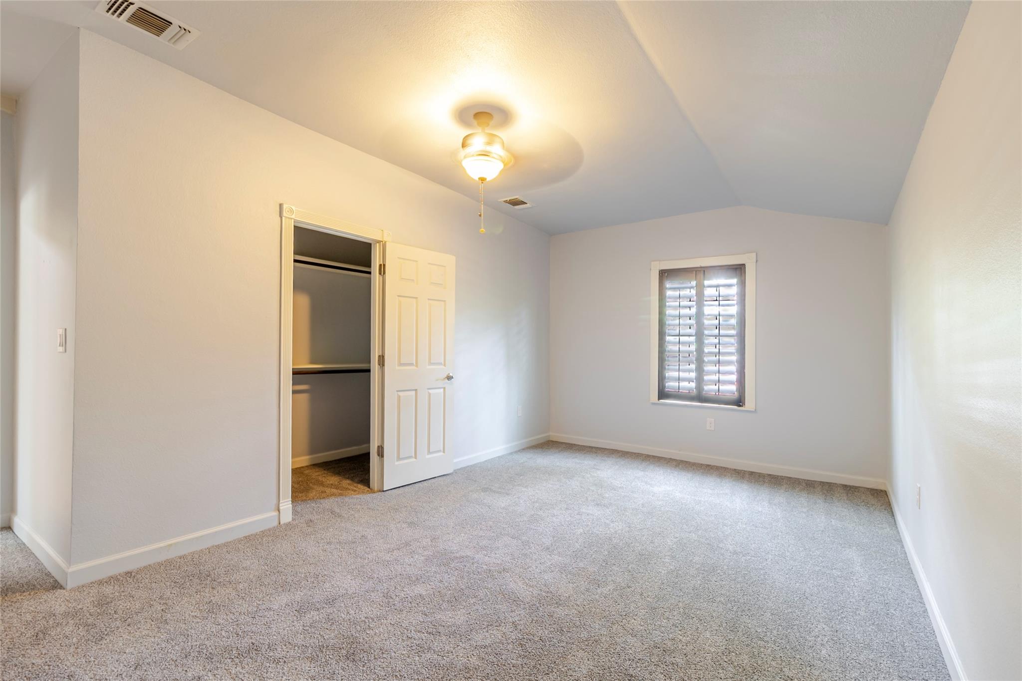 4459 Pettytown Rd, Dale, TX 78616