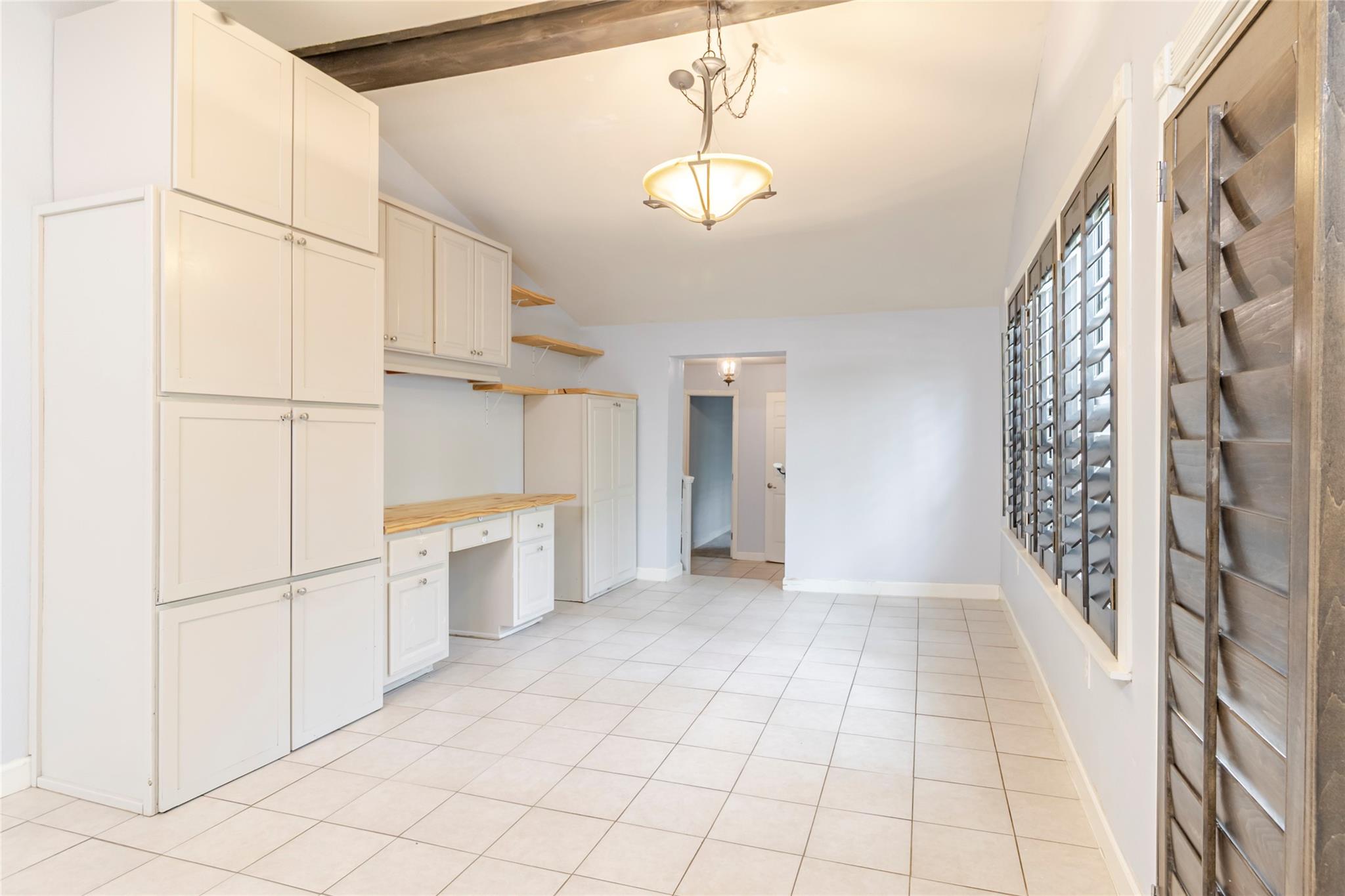 4459 Pettytown Rd, Dale, TX 78616