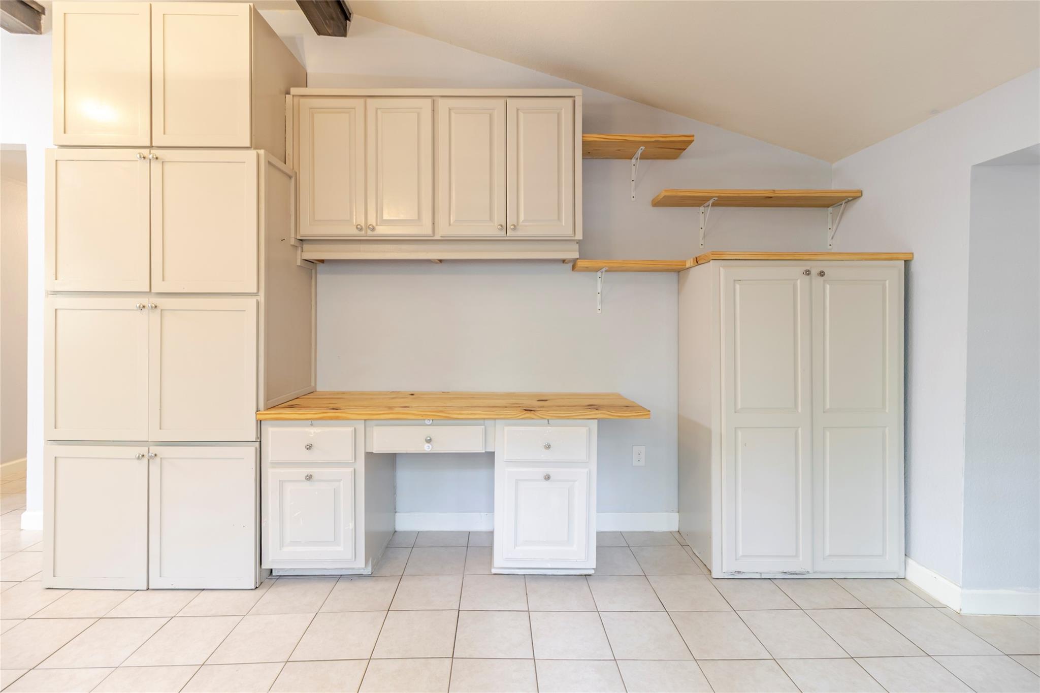 4459 Pettytown Rd, Dale, TX 78616