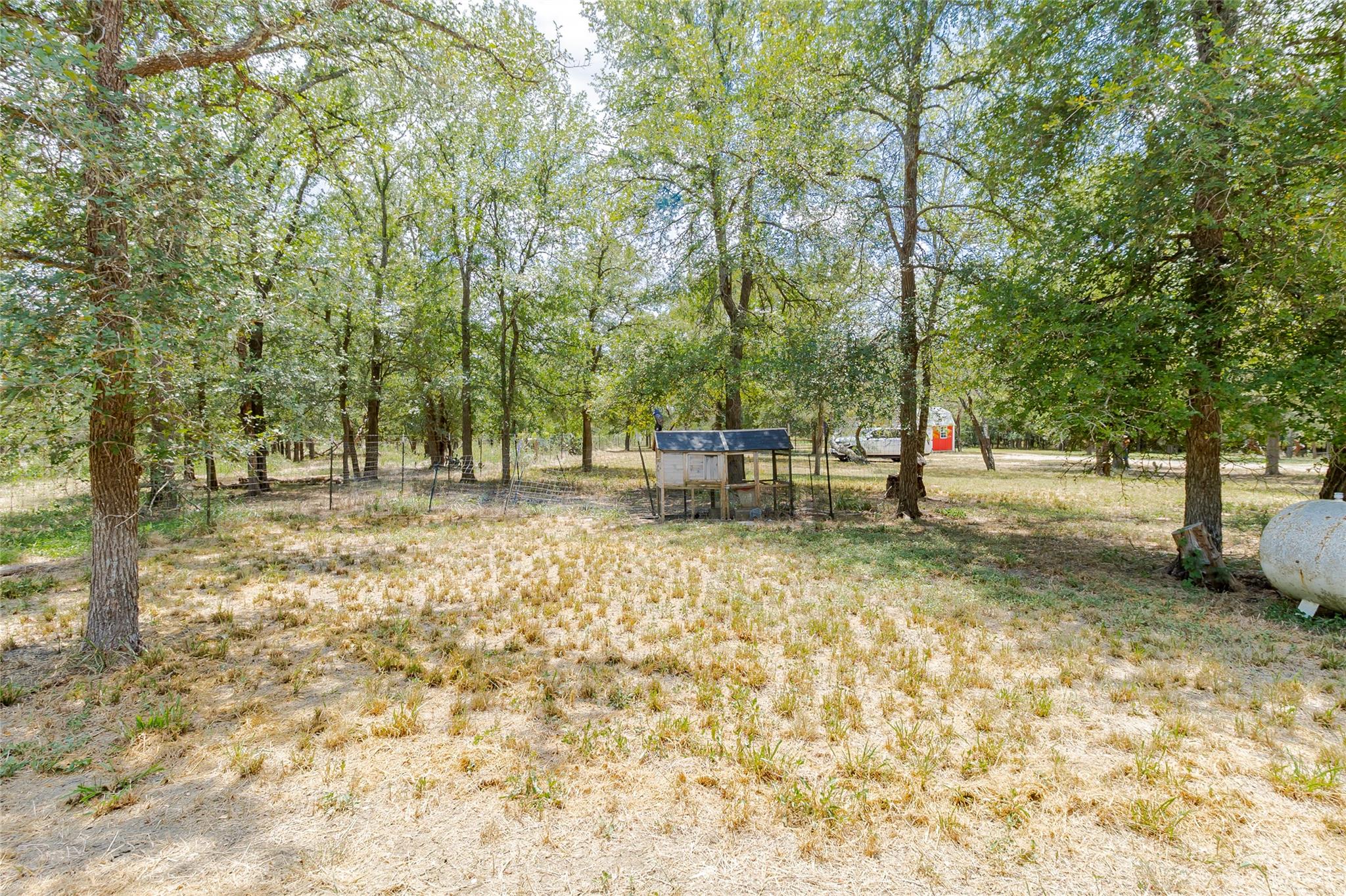 4459 Pettytown Rd, Dale, TX 78616