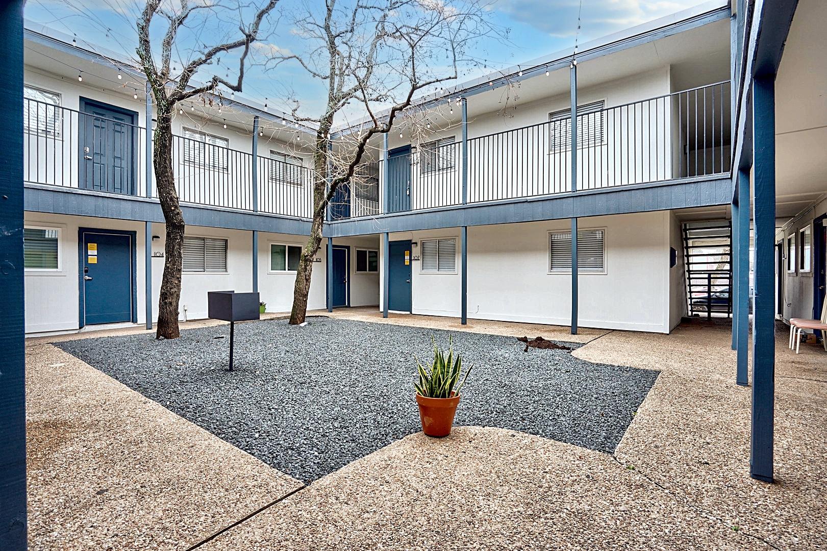 3138 Manor Rd # 105, Austin, TX 78723