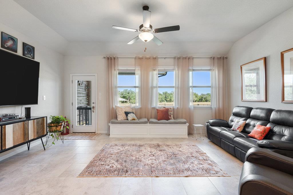 1759 Oyster Crk, Buda, TX 78610