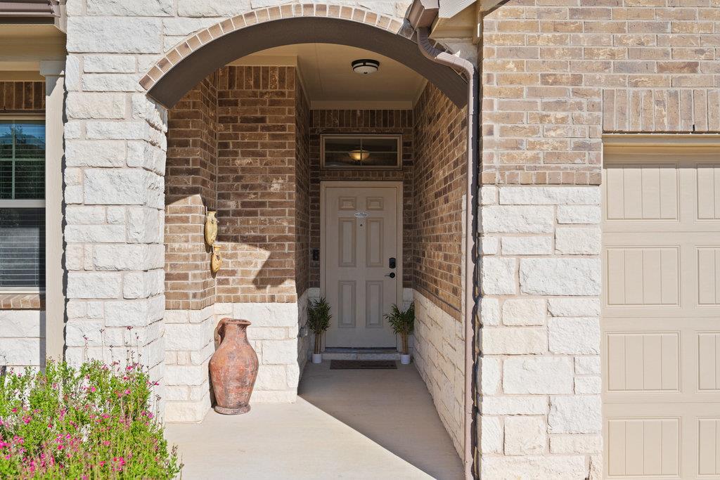 1759 Oyster Crk, Buda, TX 78610