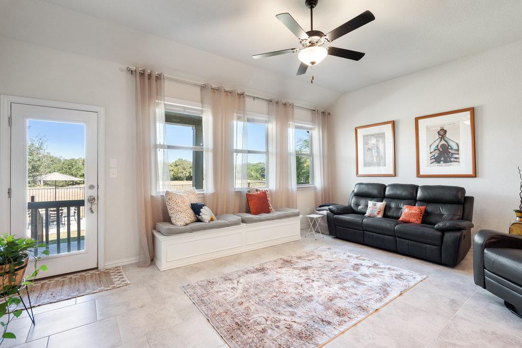 1759 Oyster Crk, Buda, TX 78610