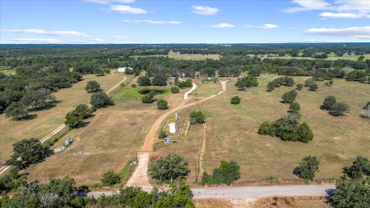 1038 League Line Rd, Paige, TX 78659