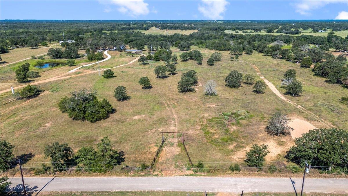 1038 League Line Rd, Paige, TX 78659