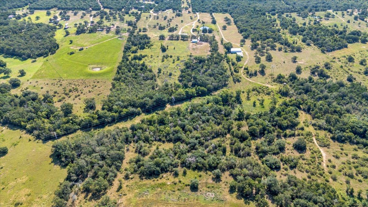 1038 League Line Rd, Paige, TX 78659