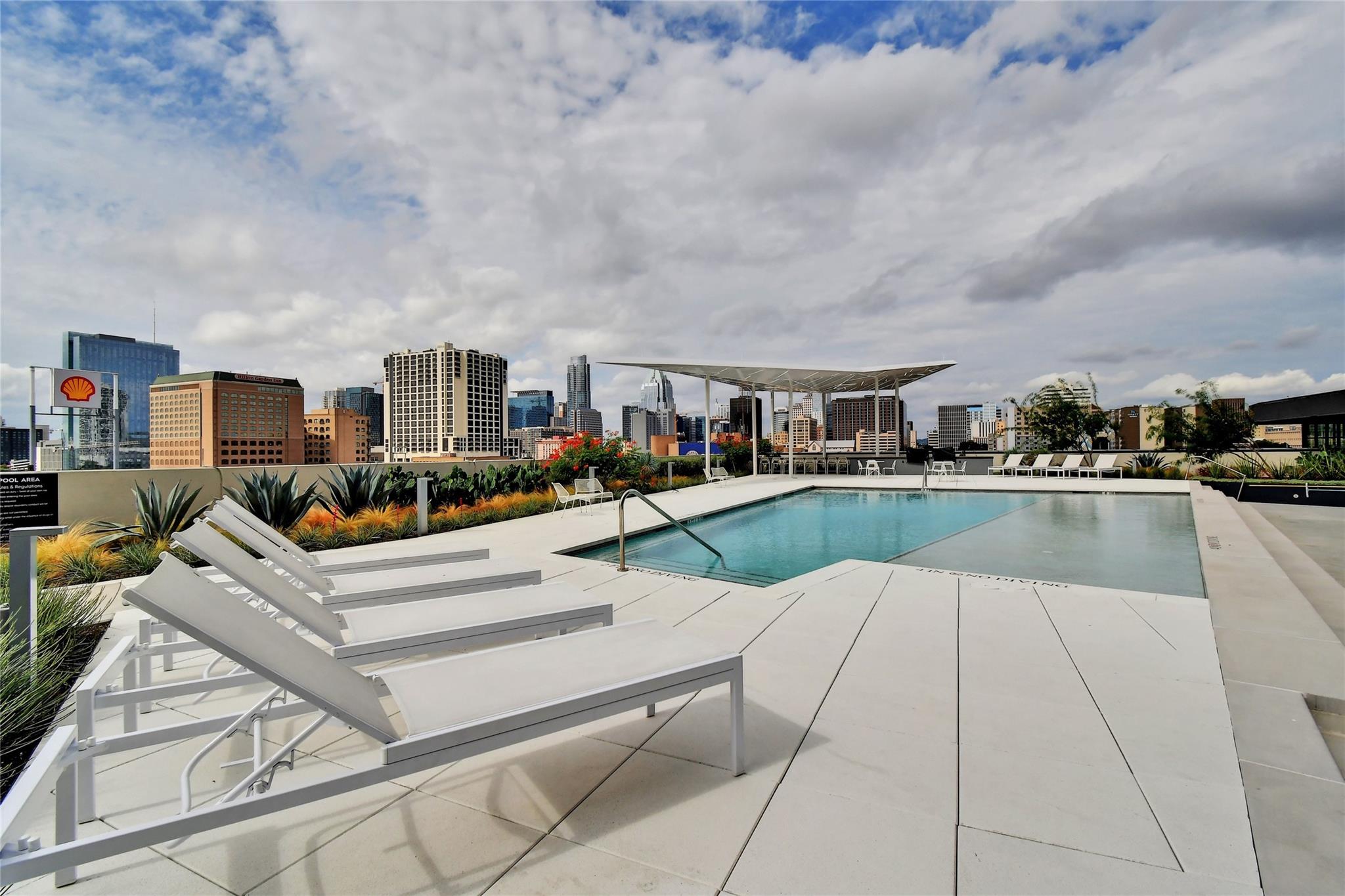 800 Embassy Dr # 609, Austin, TX 78702