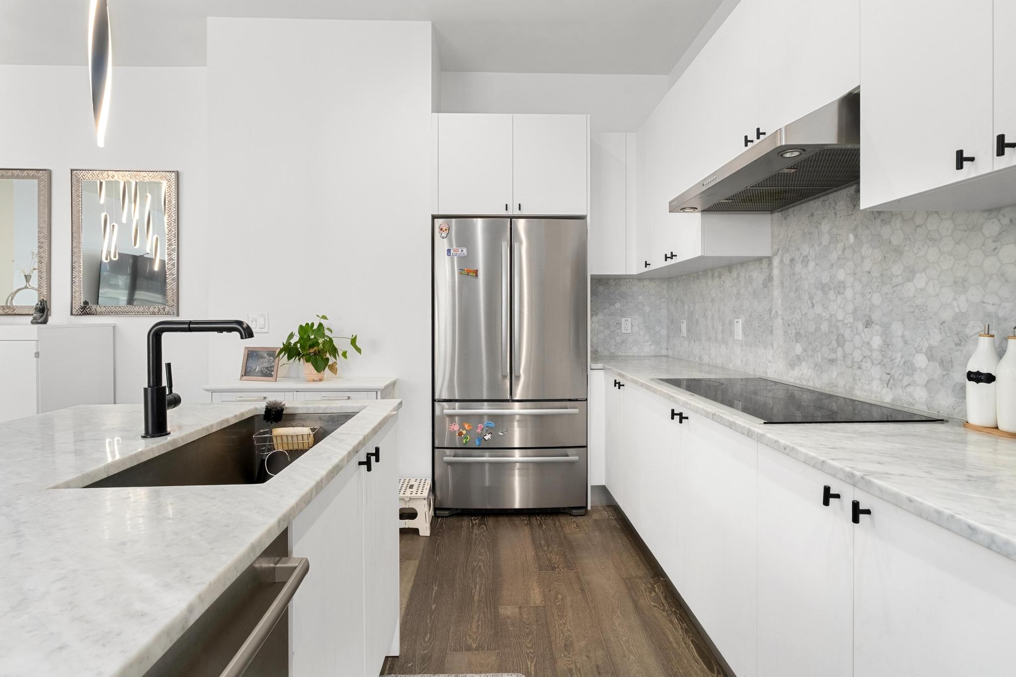 800 Embassy Dr # 609, Austin, TX 78702