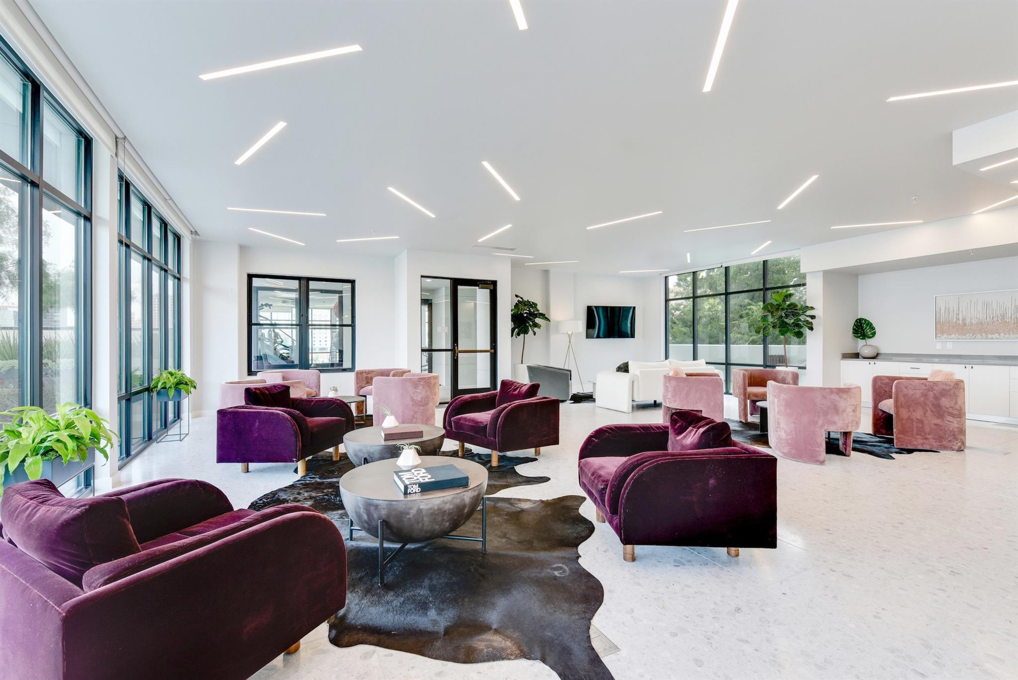 800 Embassy Dr # 609, Austin, TX 78702