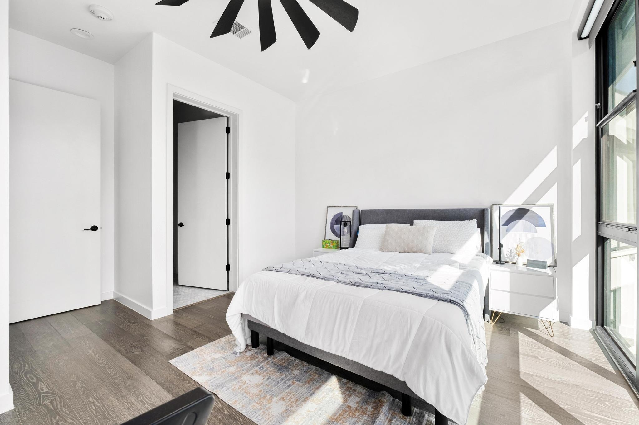 800 Embassy Dr # 609, Austin, TX 78702