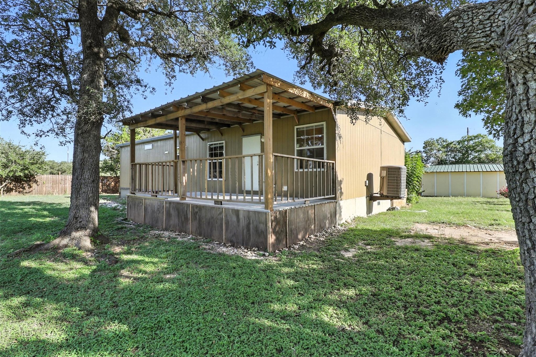 460 Oaks Rd, Bertram, TX 78605