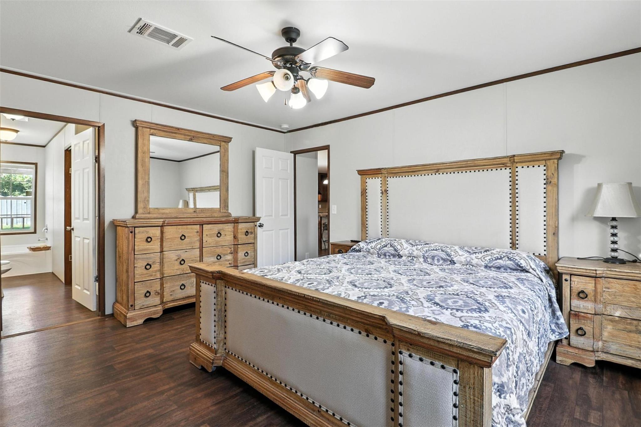 460 Oaks Rd, Bertram, TX 78605