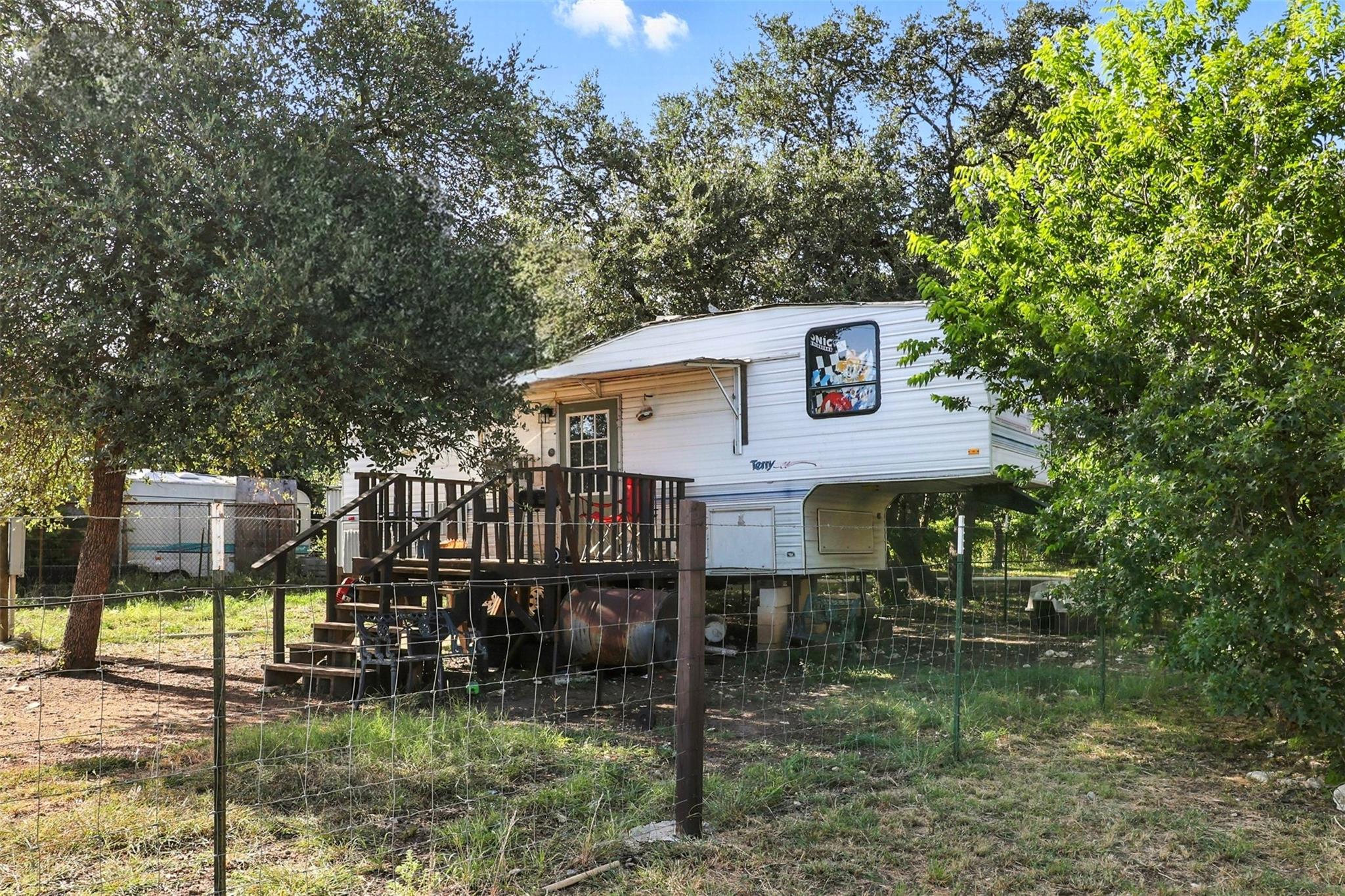 460 Oaks Rd, Bertram, TX 78605