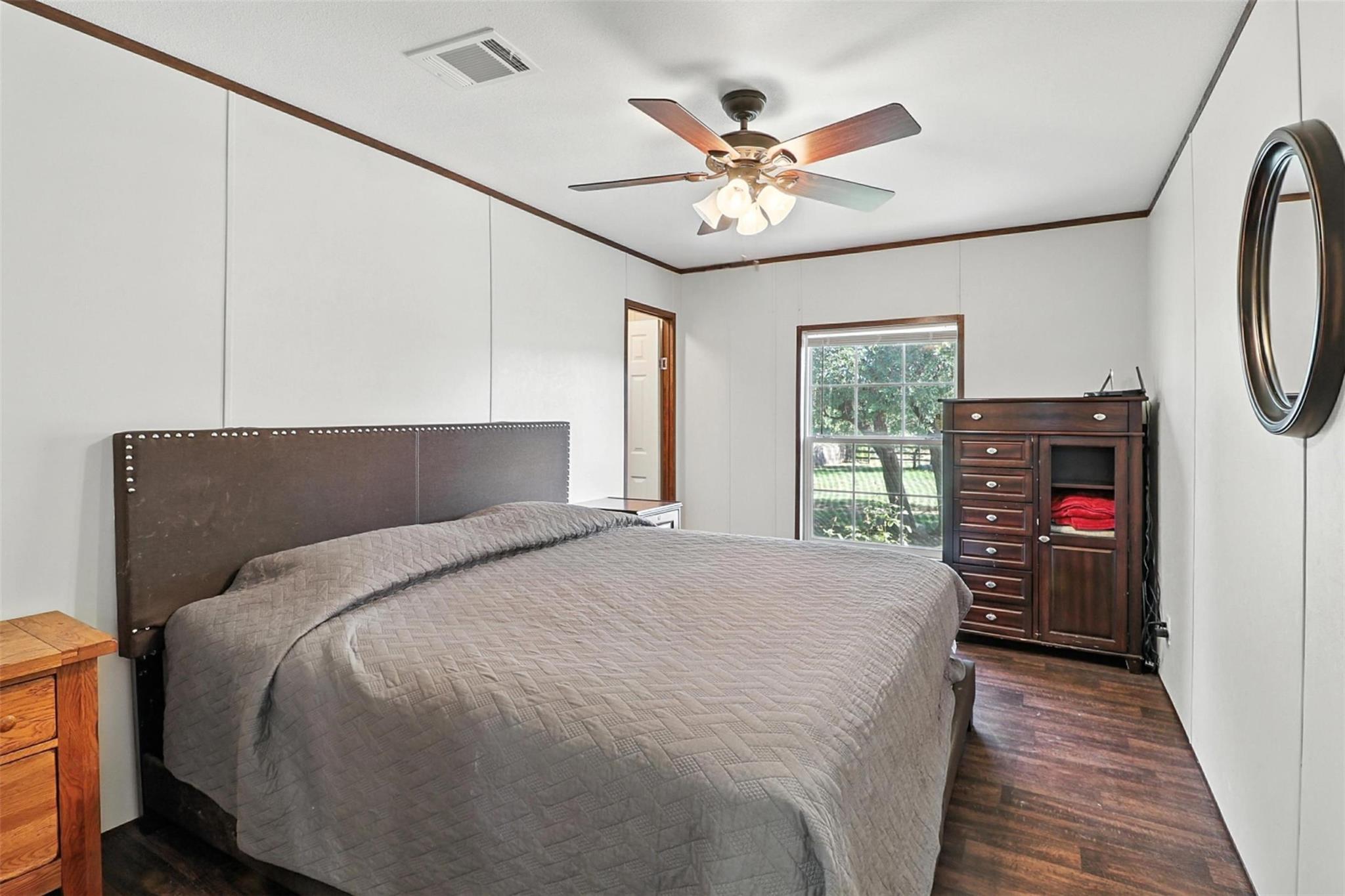 460 Oaks Rd, Bertram, TX 78605