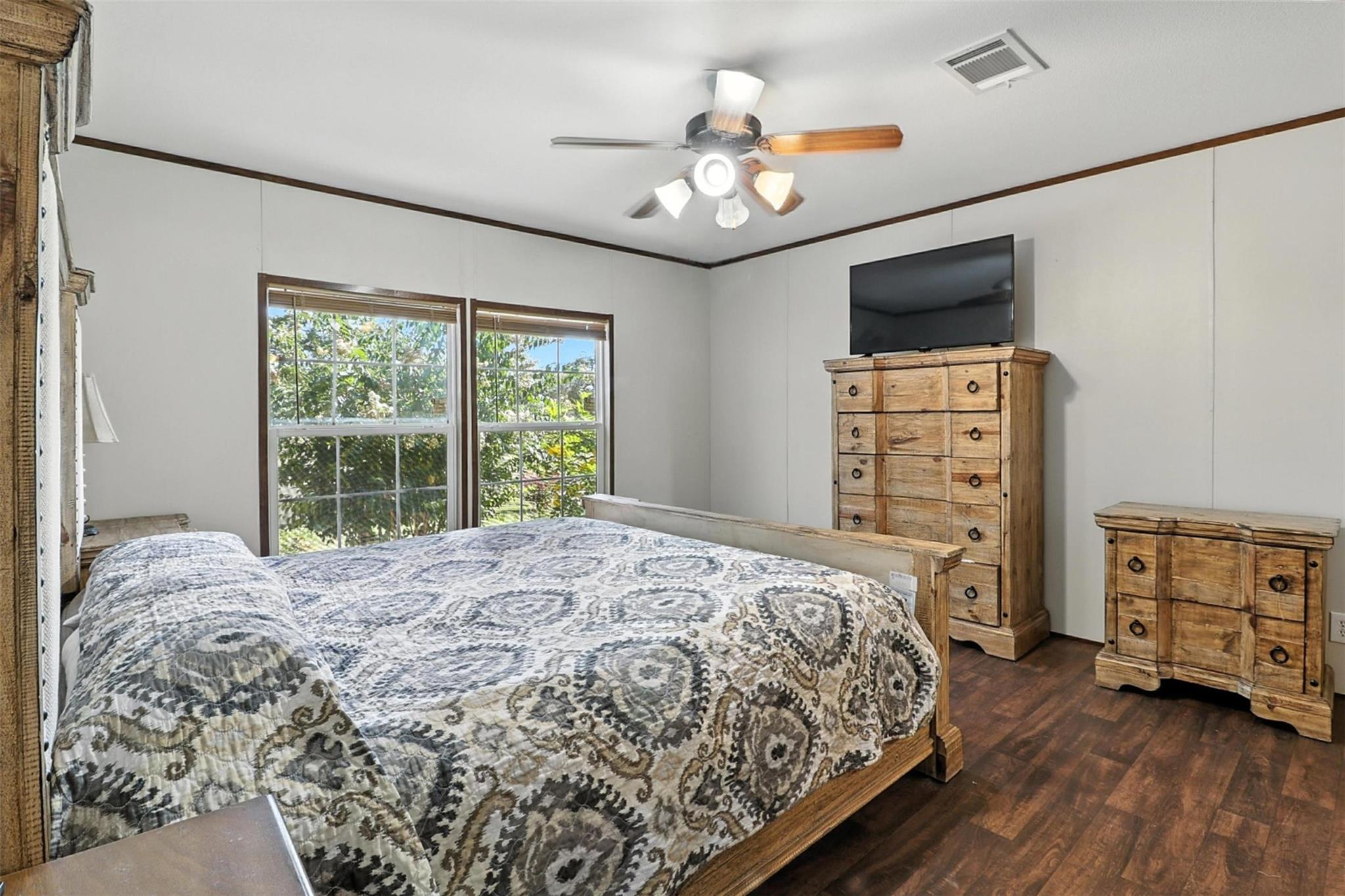 460 Oaks Rd, Bertram, TX 78605