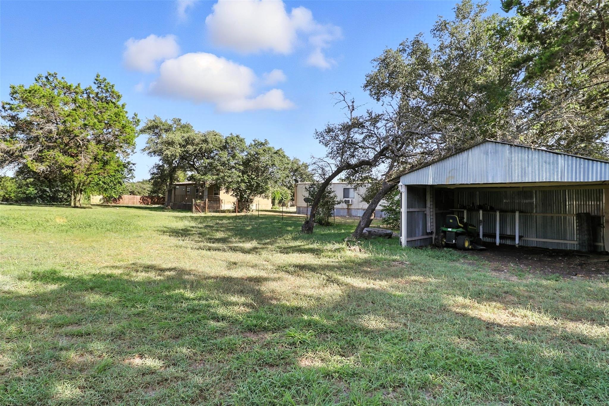 460 Oaks Rd, Bertram, TX 78605