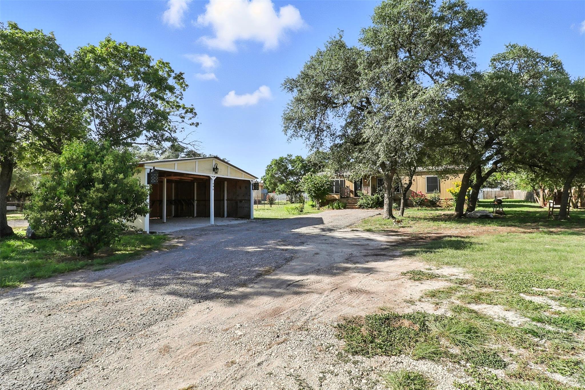 460 Oaks Rd, Bertram, TX 78605