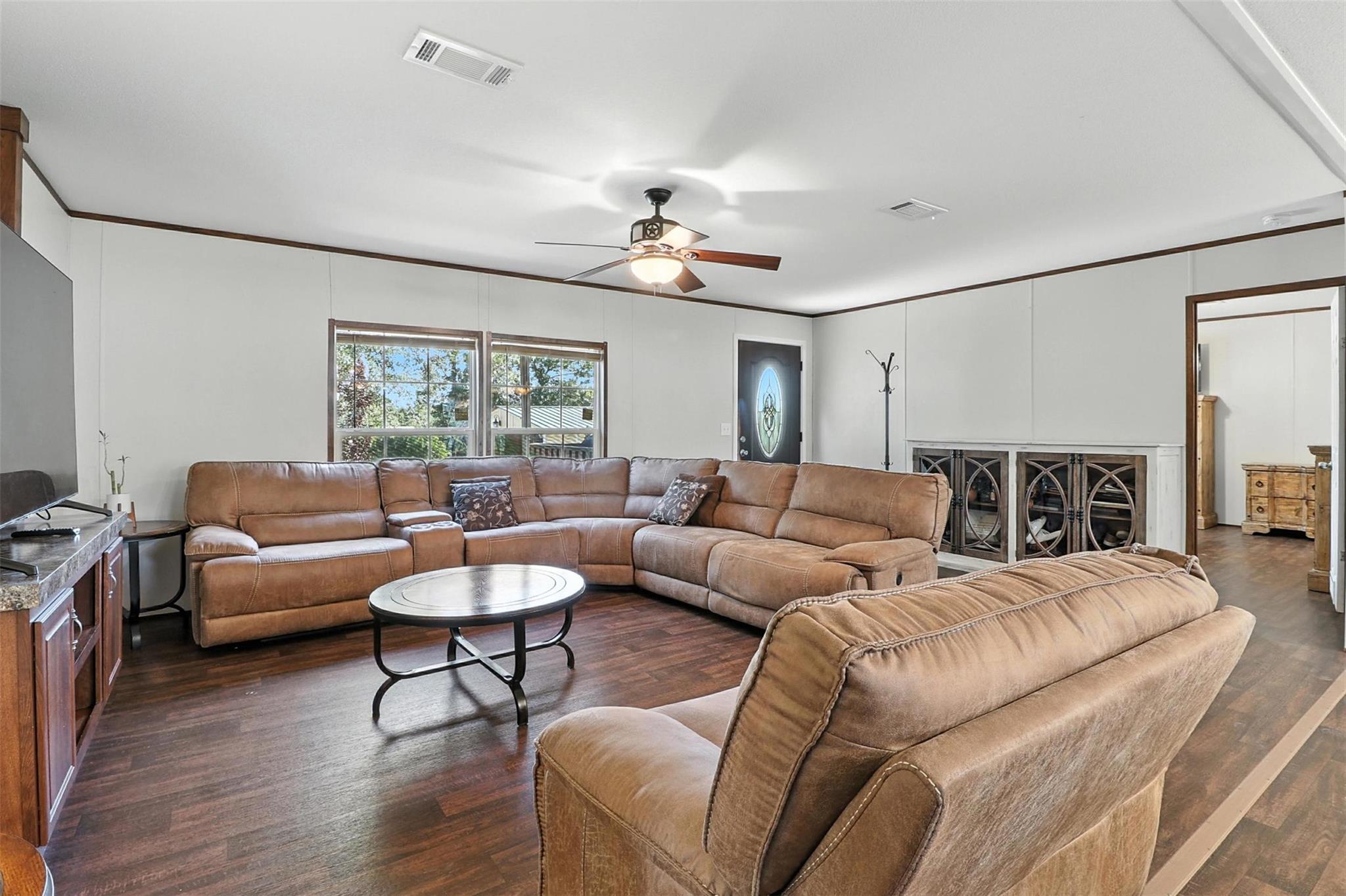 460 Oaks Rd, Bertram, TX 78605