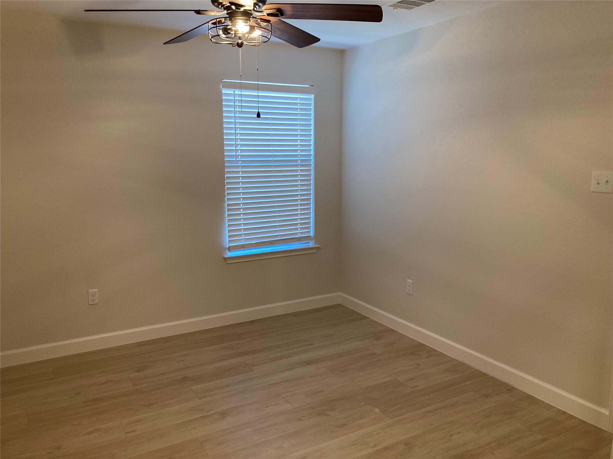 1612 Foxglove Dr, Lockhart, TX 78644