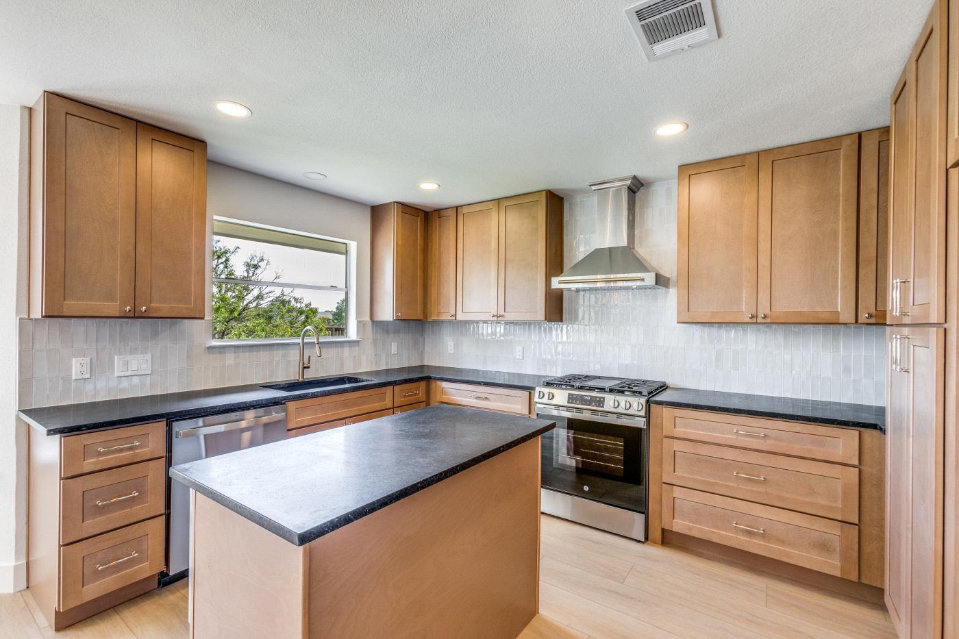 9517 Linkmeadow Dr, Austin, TX 78748