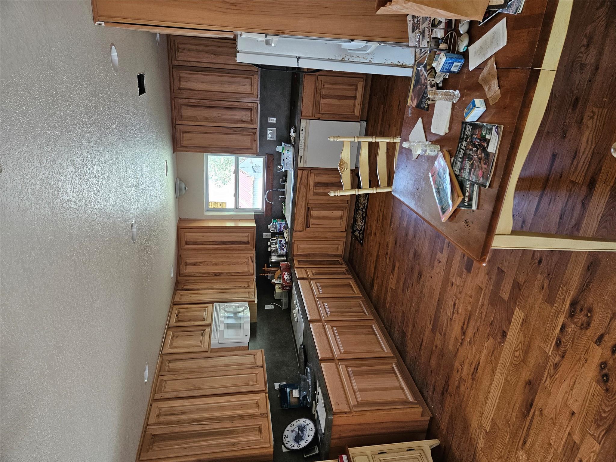 1988 CR 116 Rds, Rogers, TX 76569