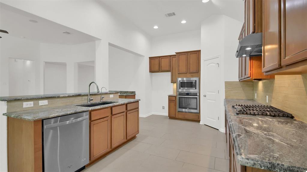 104 Lost Ridge Way, Buda, TX 78610