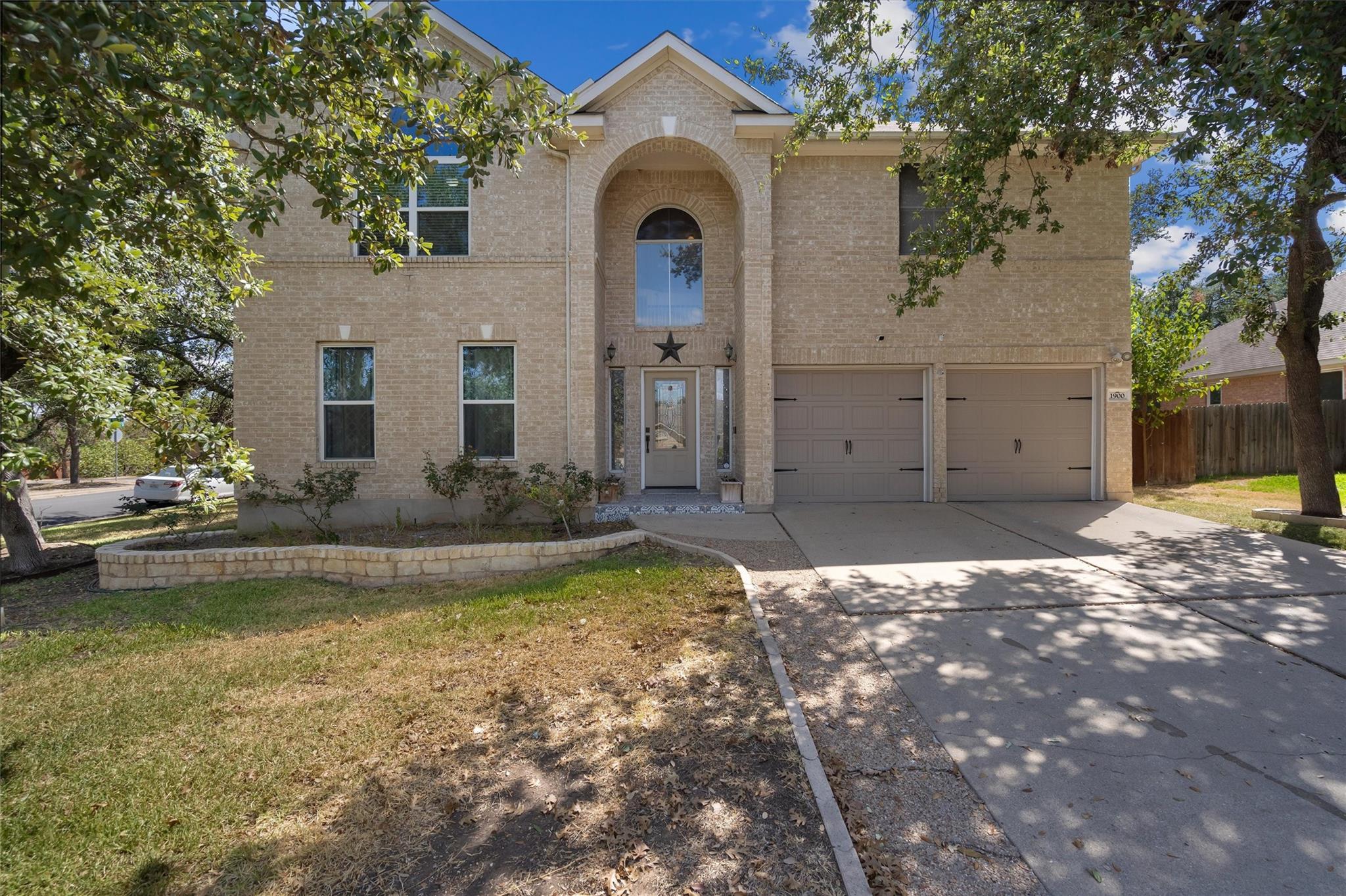 1900 Overland Dr, Leander, TX 78641
