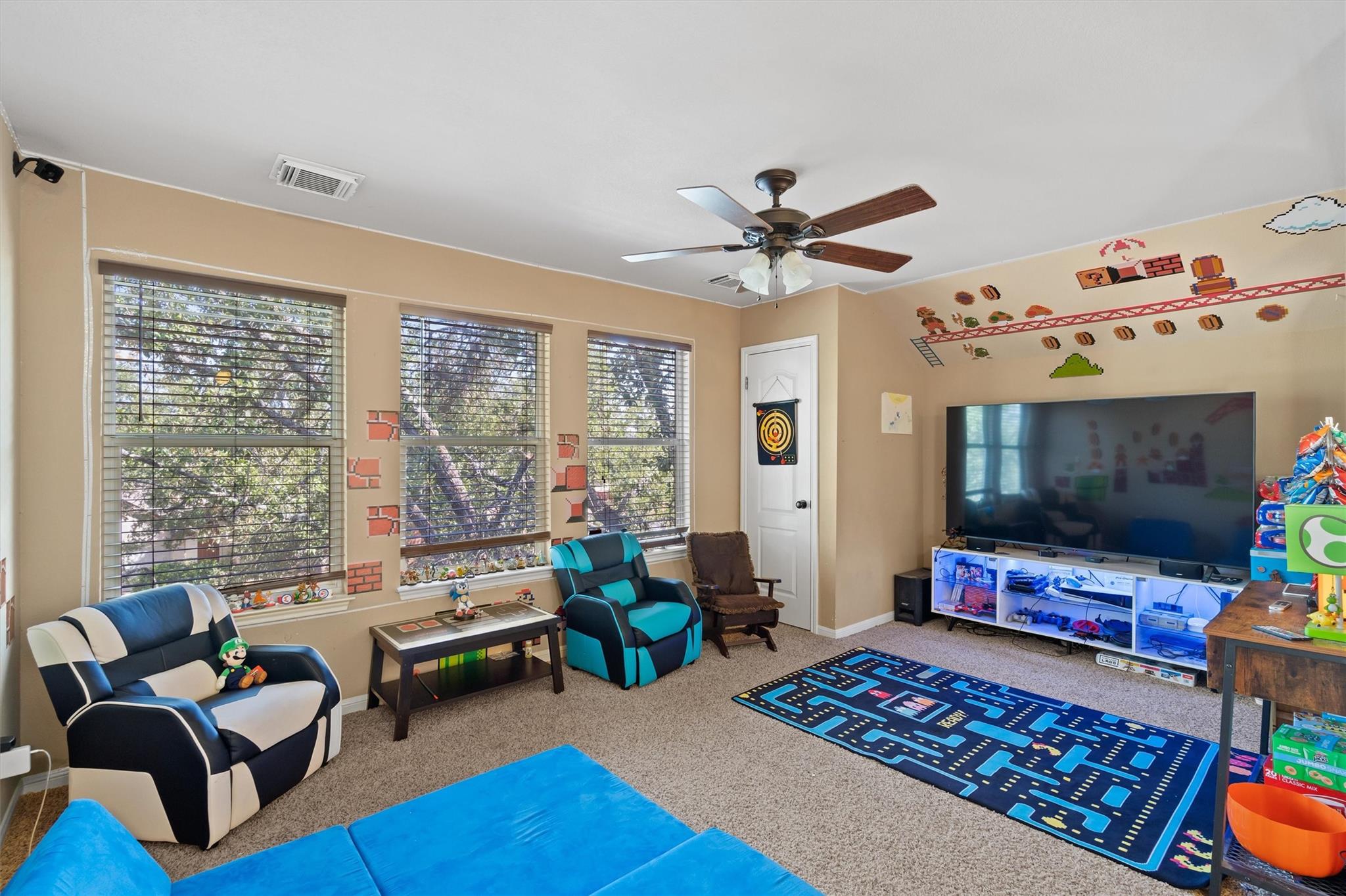 1900 Overland Dr, Leander, TX 78641