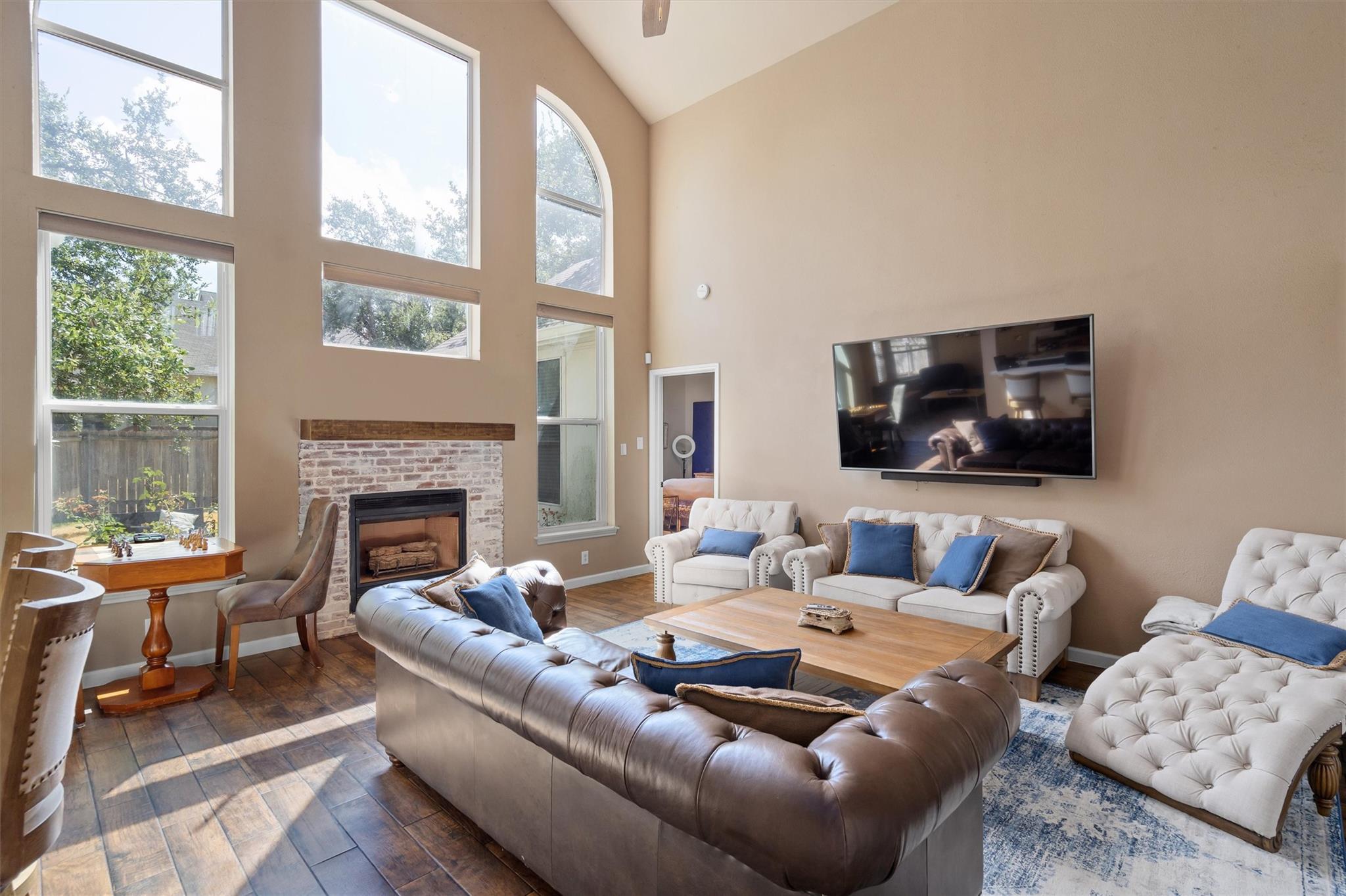 1900 Overland Dr, Leander, TX 78641