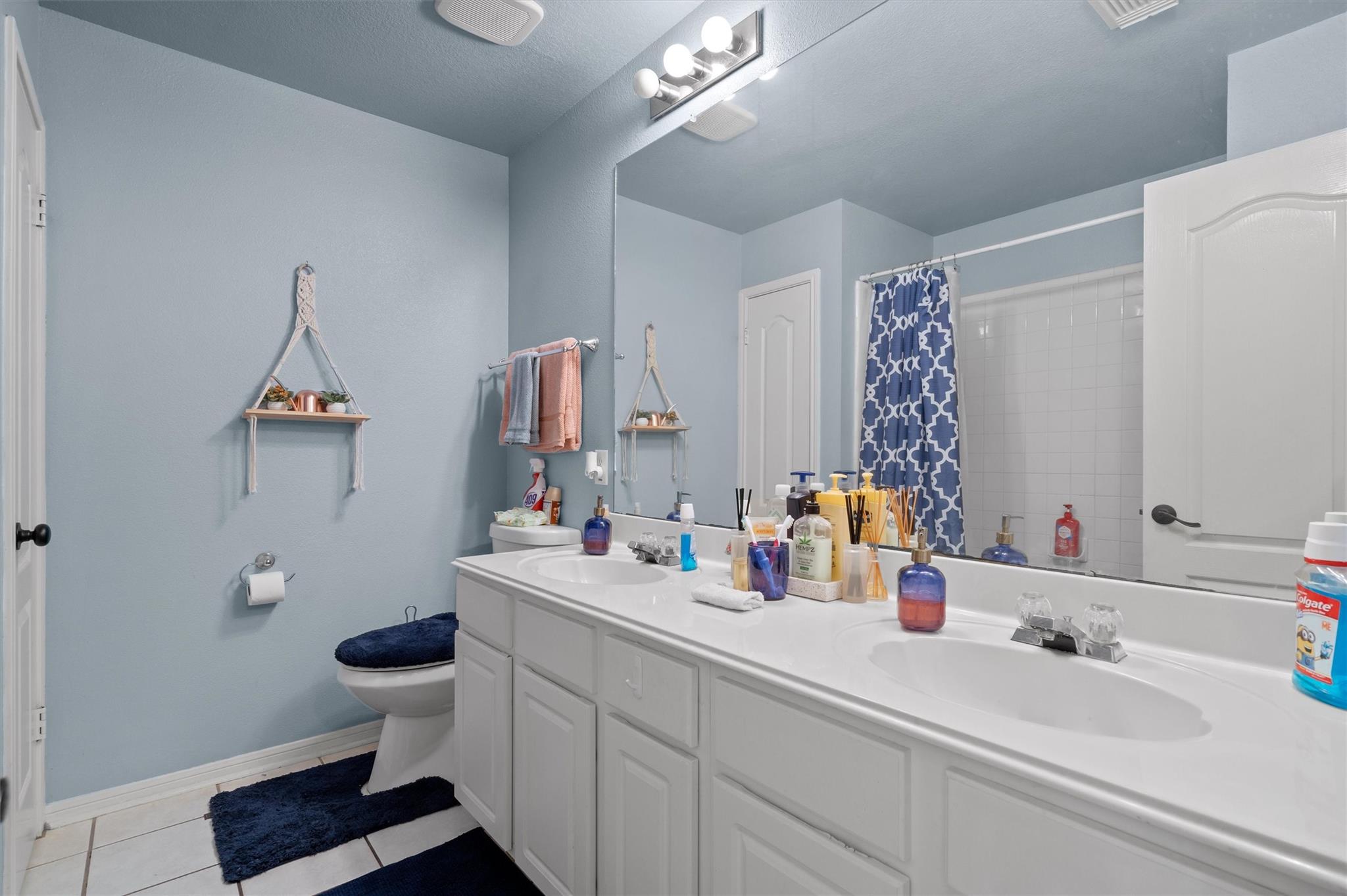 1900 Overland Dr, Leander, TX 78641