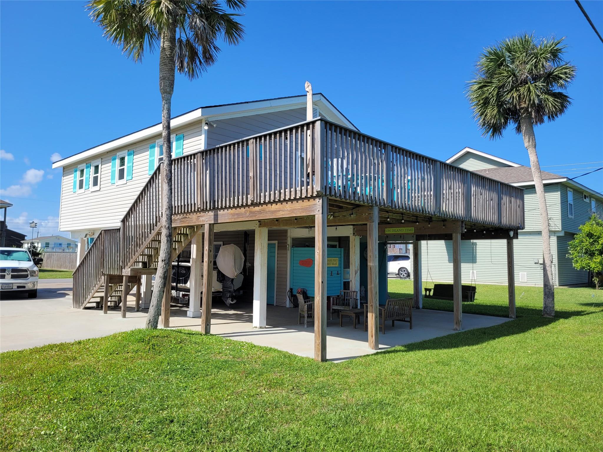 16607 Henry Morgan Rd, Jamaica Beach, TX 77554