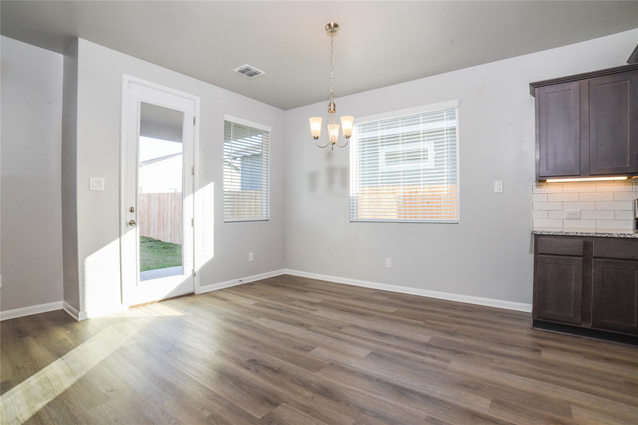 3816 Donald Dr Dr, Seguin, TX 78155