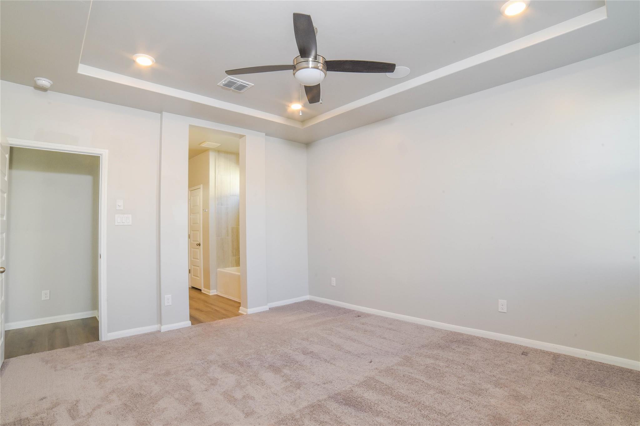 3816 Donald Dr Dr, Seguin, TX 78155