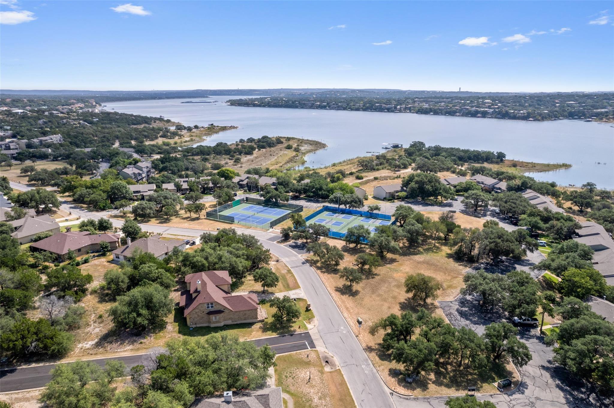 418 Venture Blvd S, Point Venture, TX 78645