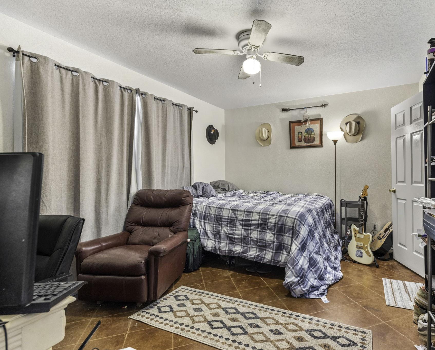 1225 Hilltop Dr, San Marcos, TX 78666