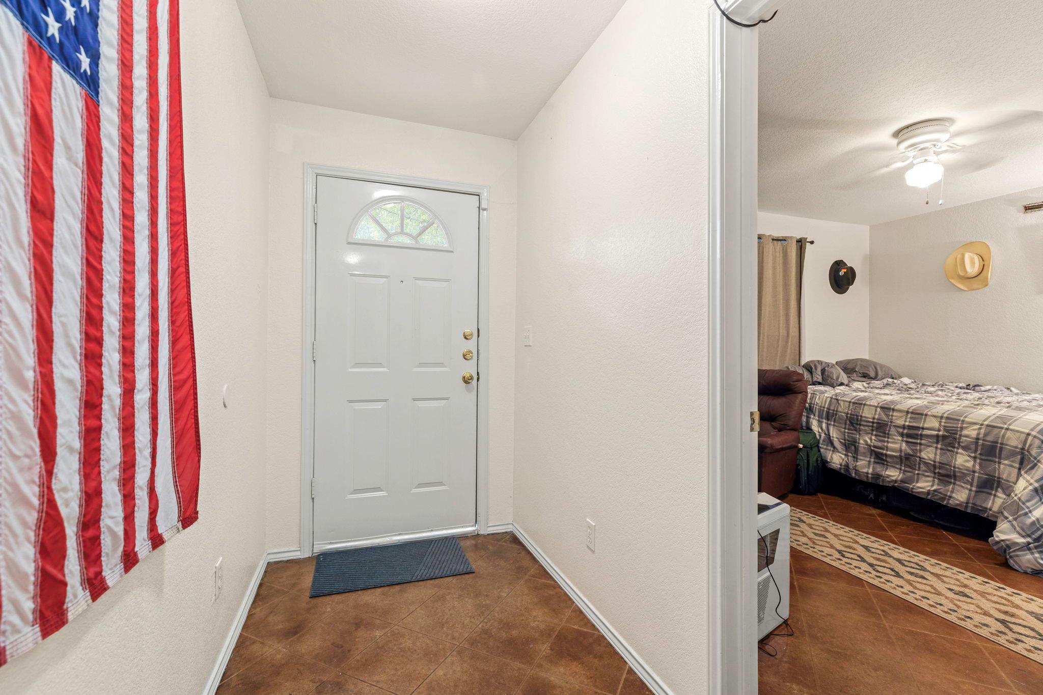 1225 Hilltop Dr, San Marcos, TX 78666